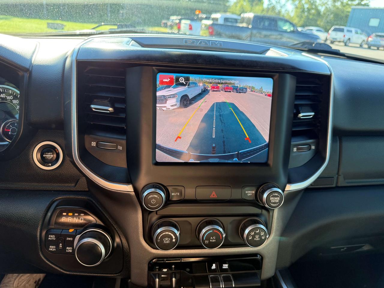 2022 RAM 1500 Big Horn - tow pkg - cruise control Photo