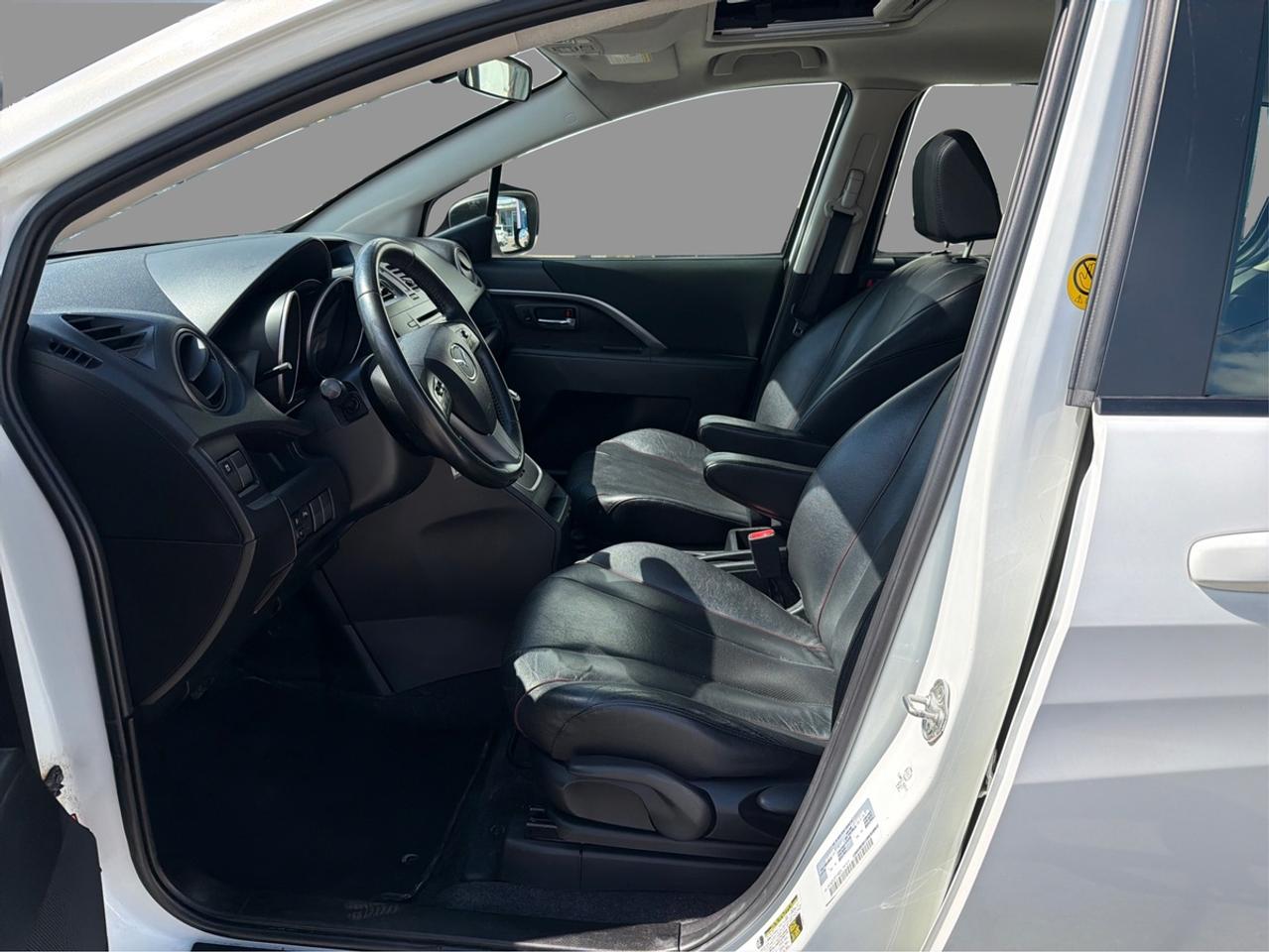 2015 Mazda MAZDA5 GT Photo