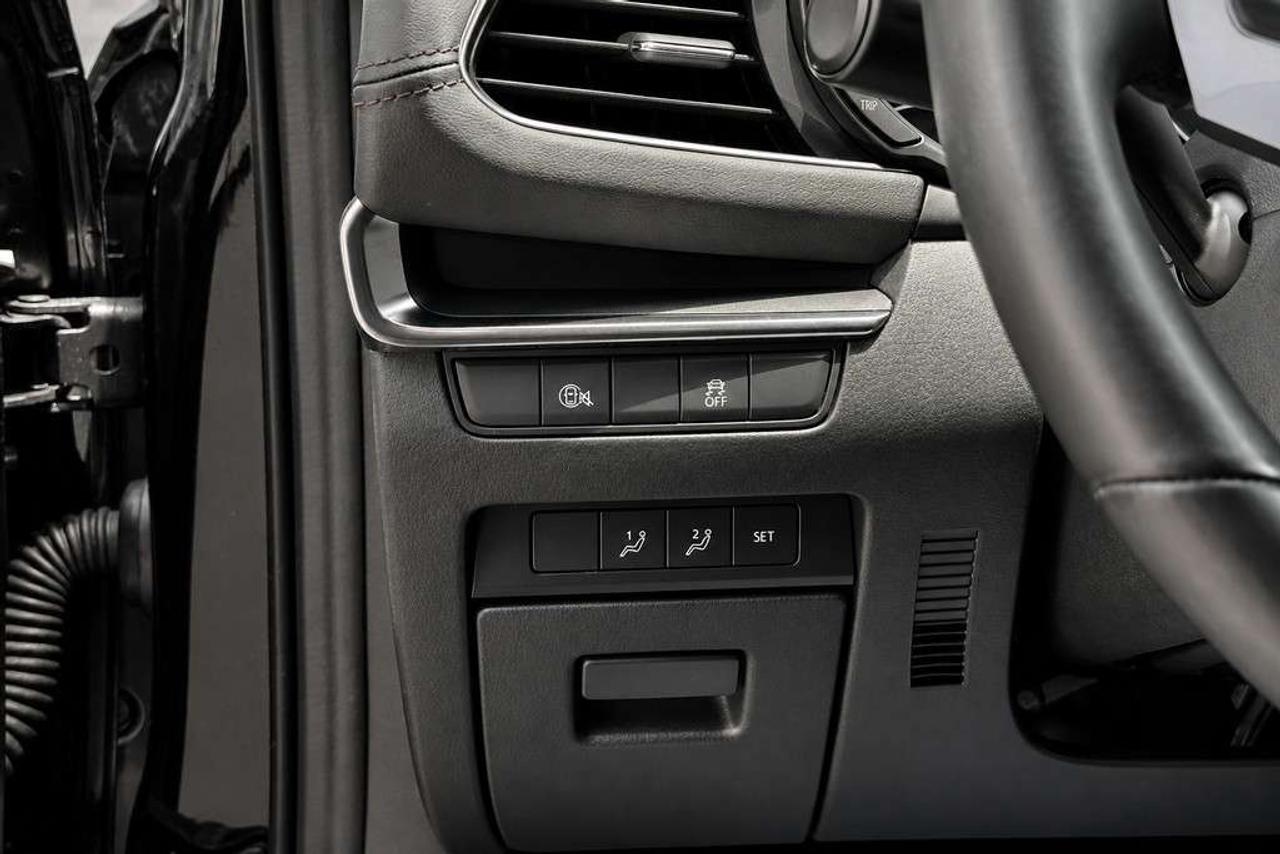 2025 Hyundai Elantra Luxury Hybrid Sunroof Alloy Wheels Photo