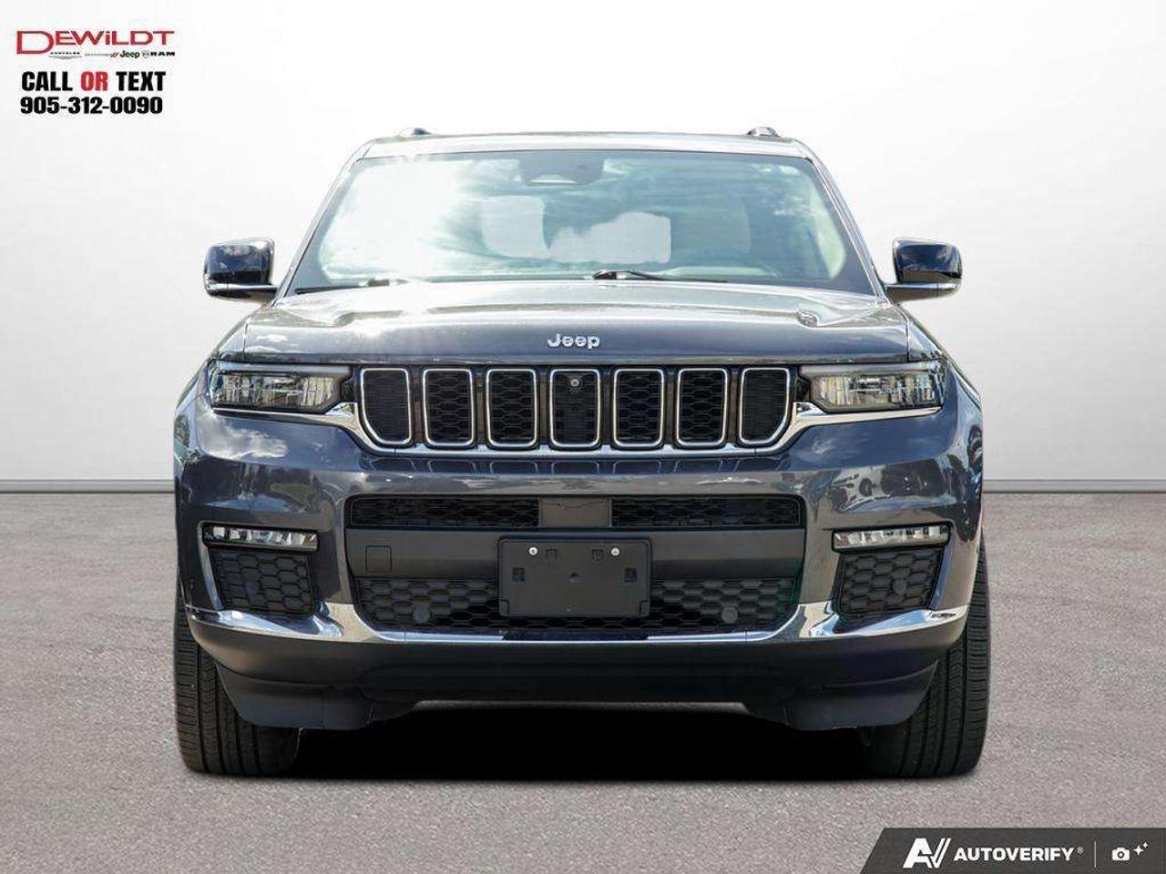 2022 Jeep Grand Cherokee LIMITED   LUXURY TECH GRP   PANO ROOF Photo5