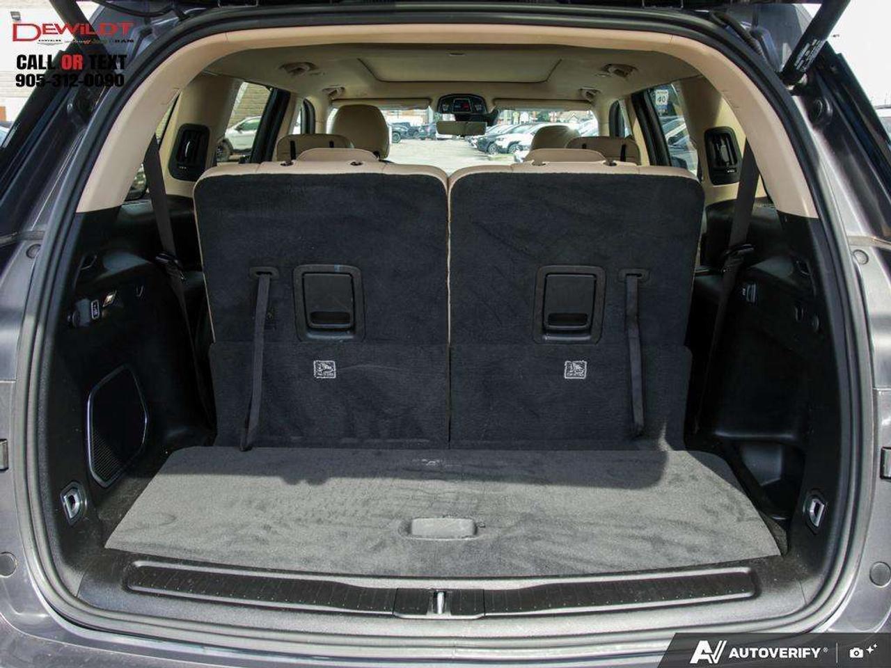 2022 Jeep Grand Cherokee LIMITED   LUXURY TECH GRP   PANO ROOF Photo