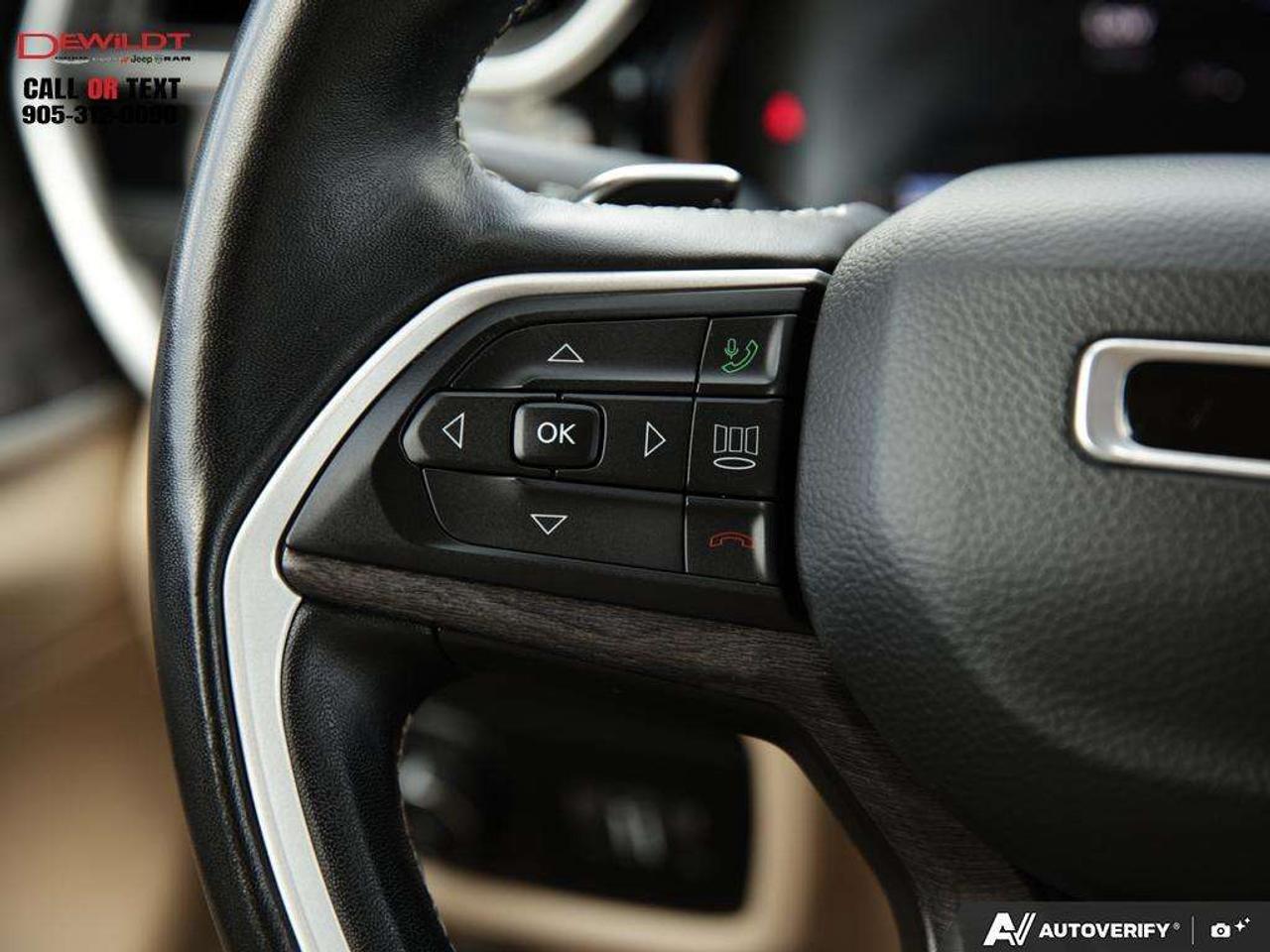 2022 Jeep Grand Cherokee LIMITED   LUXURY TECH GRP   PANO ROOF Photo