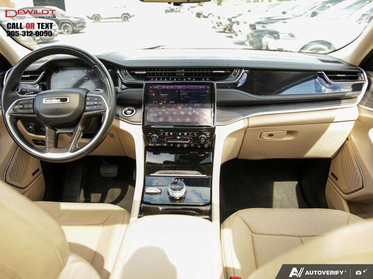 2022 Jeep Grand Cherokee LIMITED   LUXURY TECH GRP   PANO ROOF Photo