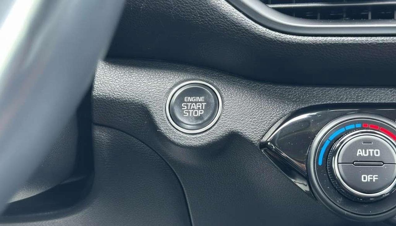 2023 Kia Forte EX + SUNROOF LEATHER SEATS NAVIGATION Photo