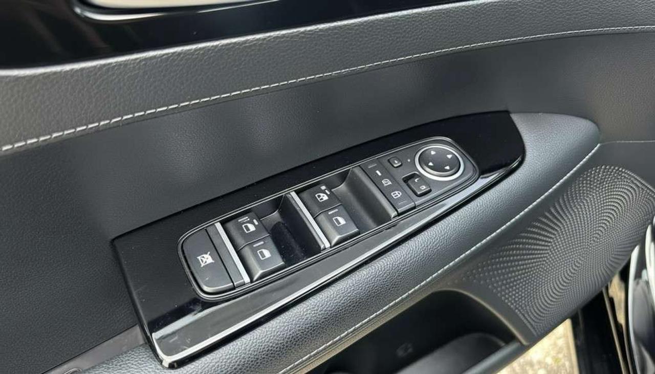 2023 Kia Forte EX + SUNROOF LEATHER SEATS NAVIGATION Photo