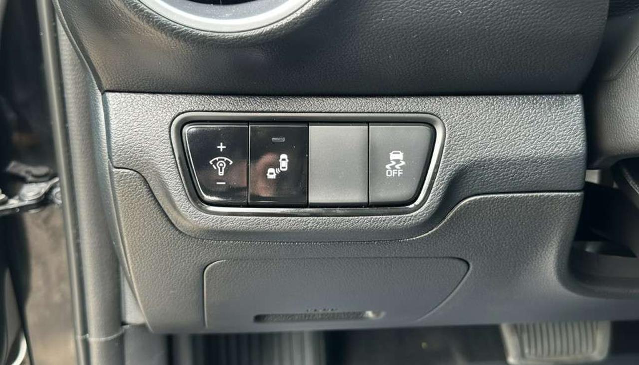 2023 Kia Forte EX + SUNROOF LEATHER SEATS NAVIGATION Photo