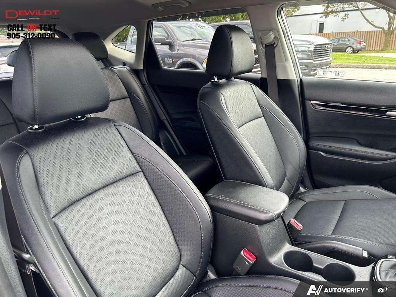 2023 Kia Seltos EX   LEATHER   POWER SUNROOF Photo