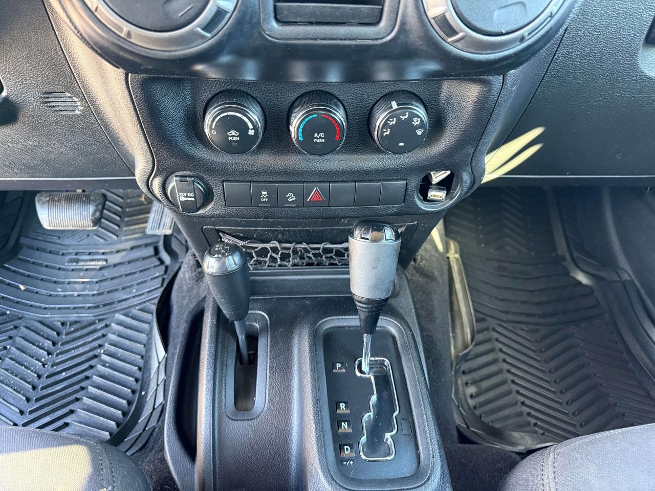 2015 Jeep Wrangler SPORT Photo