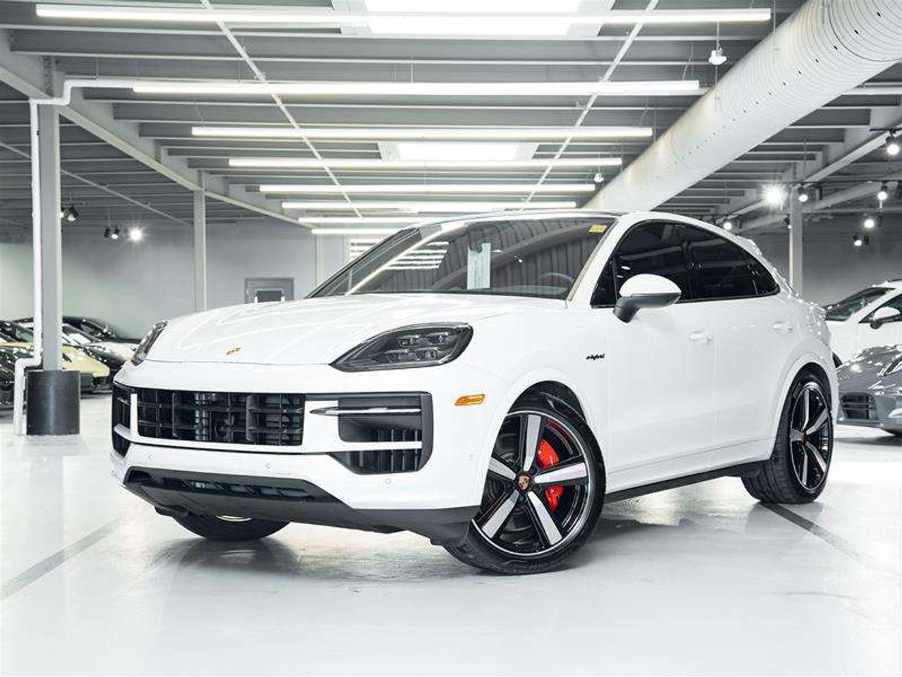 2025 Porsche Cayenne S e-Hybrid Coupe AWD Photo