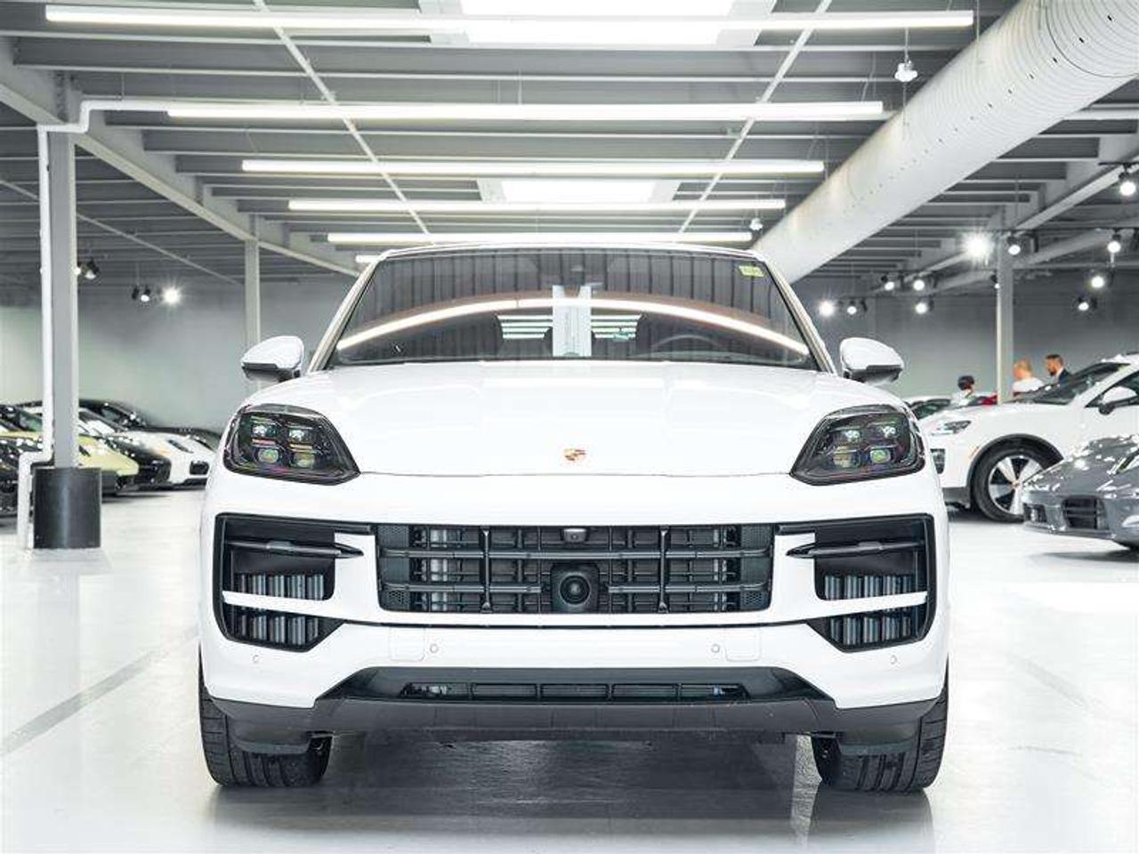 2025 Porsche Cayenne S e-Hybrid Coupe AWD Photo1