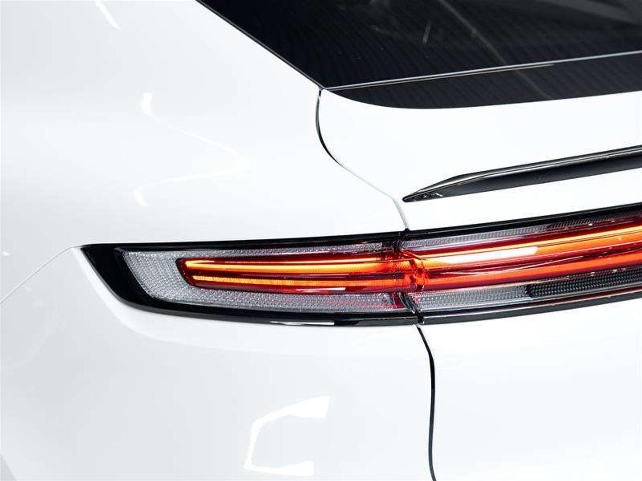 2025 Porsche Cayenne S e-Hybrid Coupe AWD Photo
