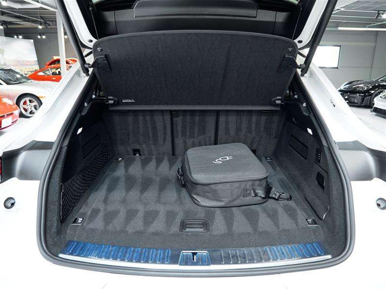 2025 Porsche Cayenne S e-Hybrid Coupe AWD Photo
