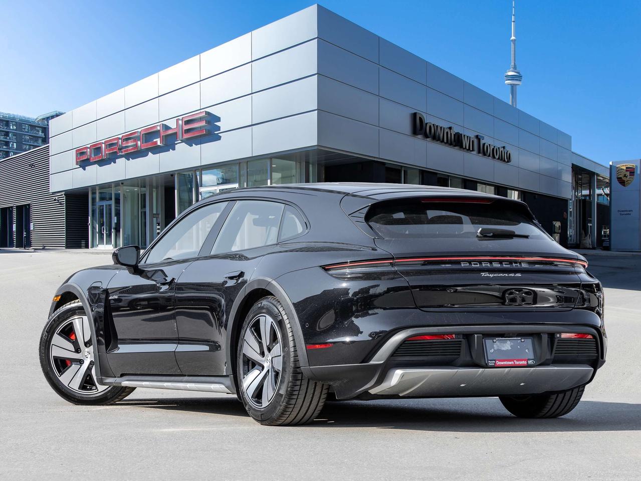 2025 Porsche Taycan 4S Cross Turismo AWD Photo
