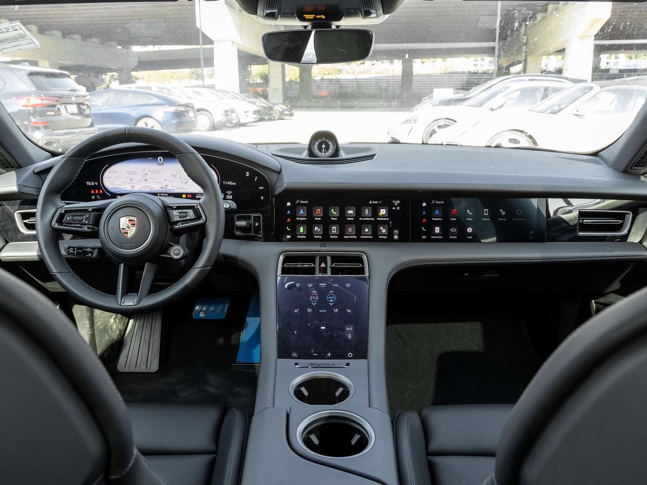 2025 Porsche Taycan 4S Cross Turismo AWD Photo