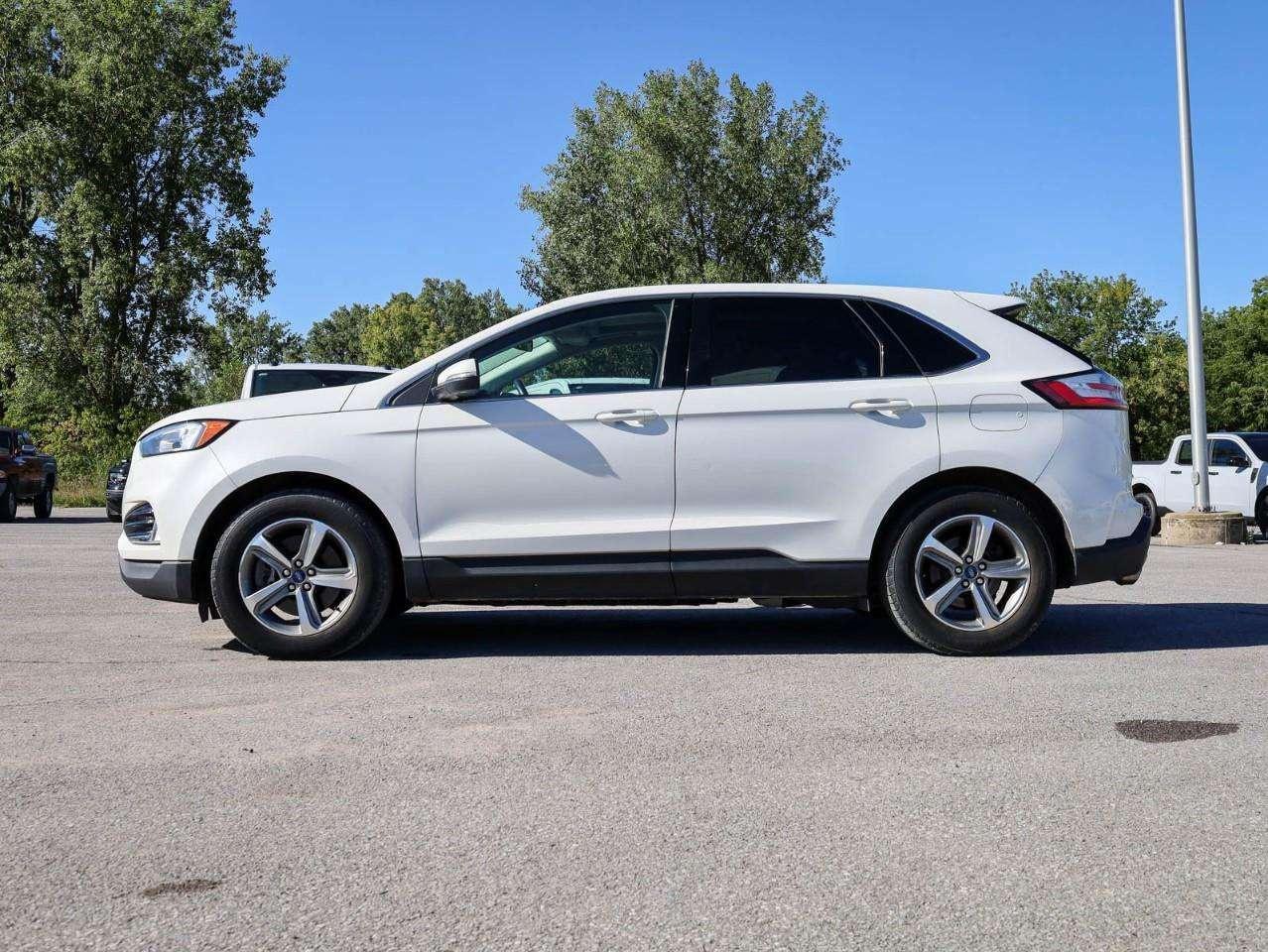 2020 Ford Edge SEL Photo