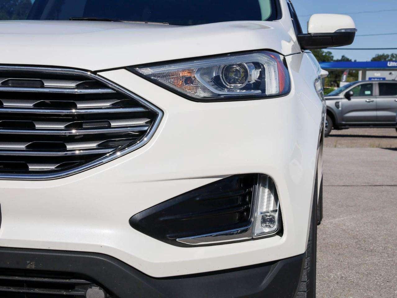 2020 Ford Edge SEL Photo