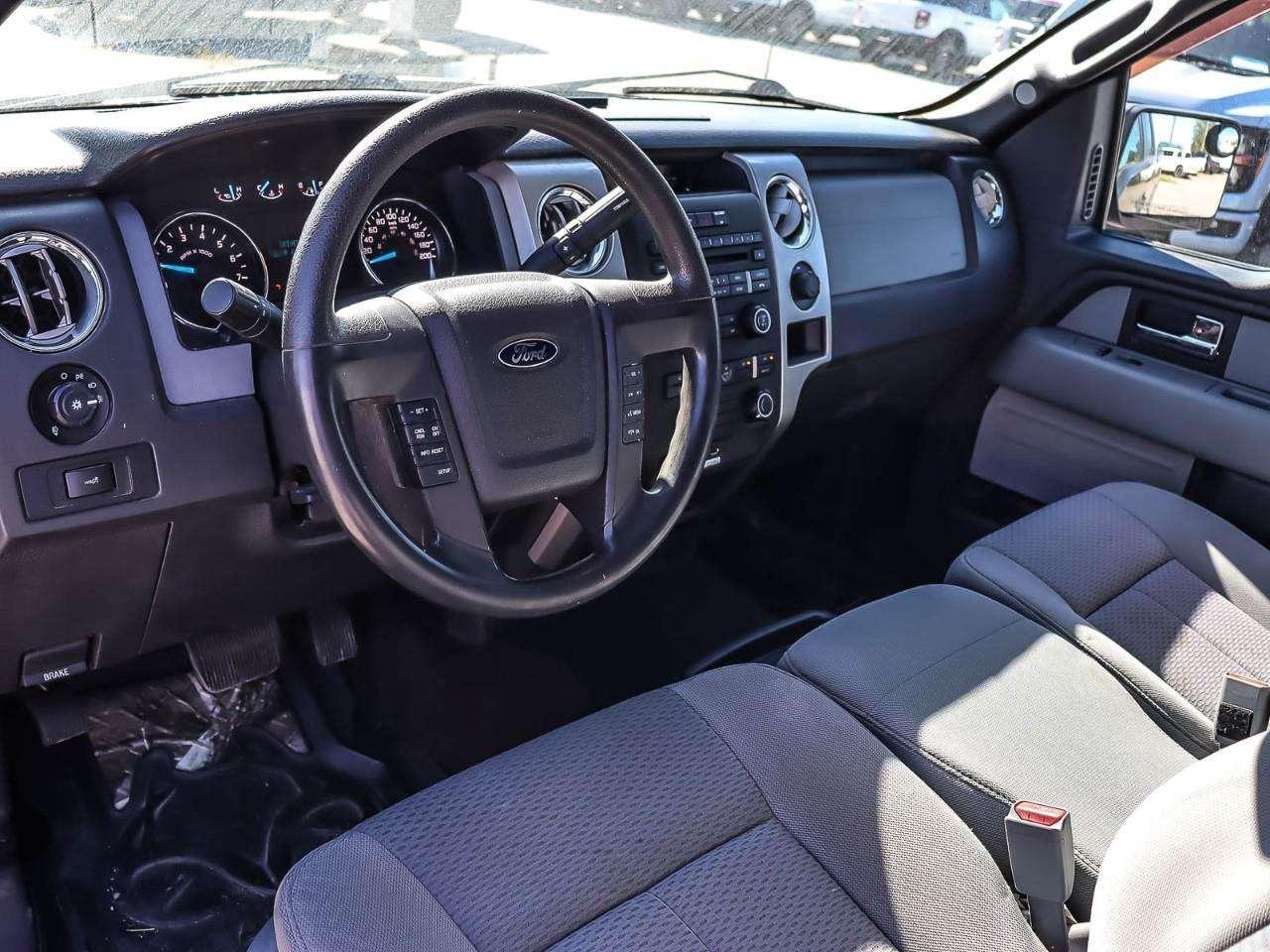 2014 Ford F-150 XLT Photo