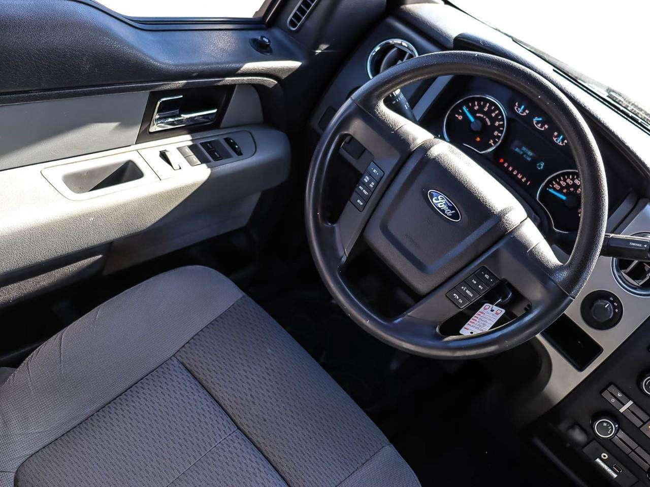 2014 Ford F-150 XLT Photo