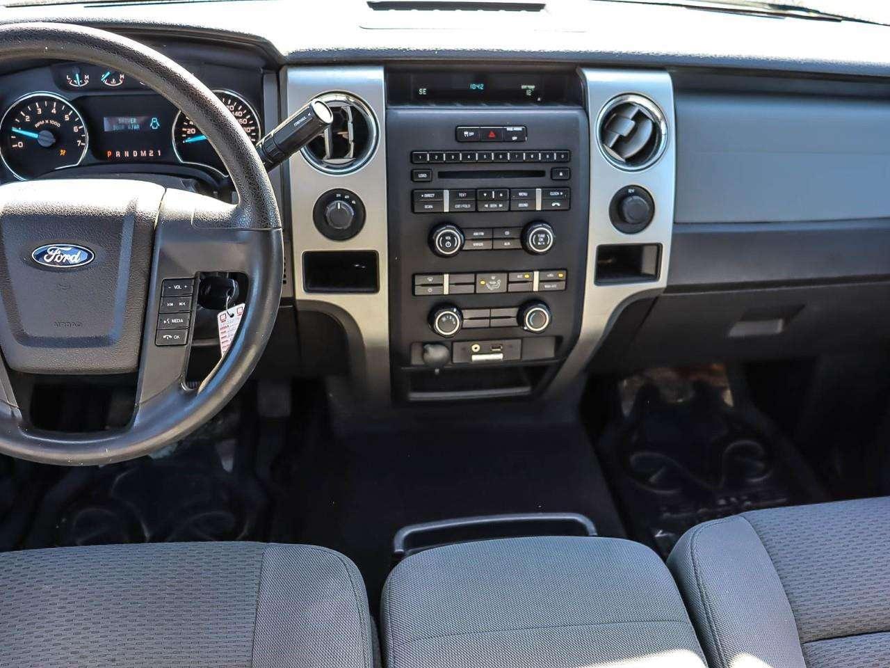 2014 Ford F-150 XLT Photo