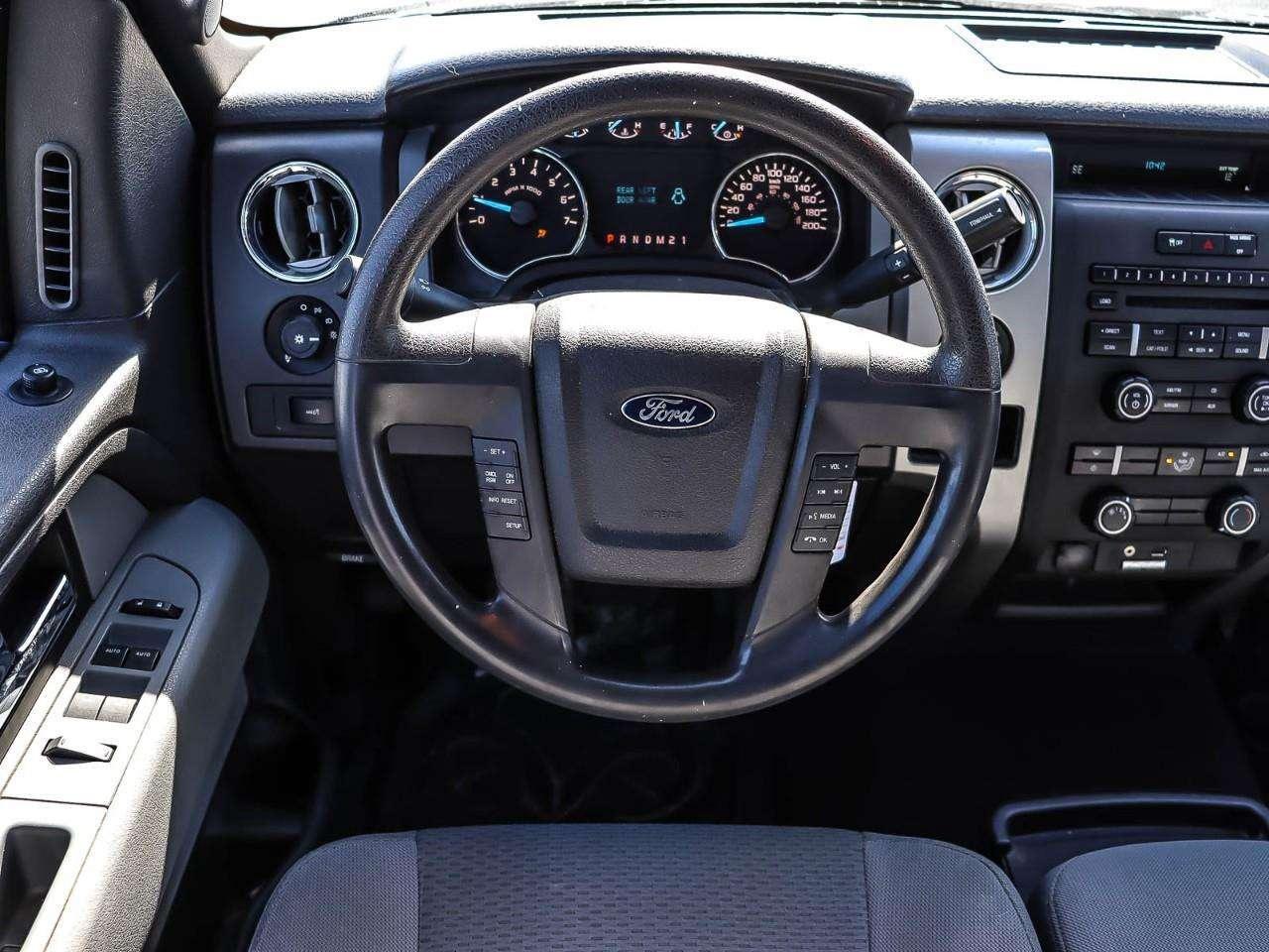 2014 Ford F-150 XLT Photo