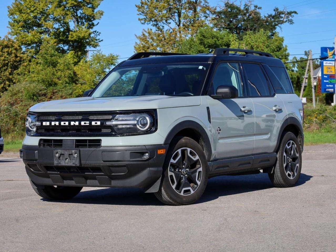 2023 Ford Bronco Sport Outer Banks Photo0