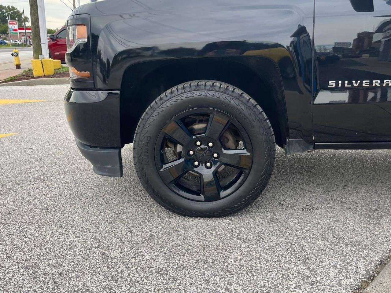 2017 Chevrolet Silverado 1500 Custom LOW KM LOCAL TRADE Photo