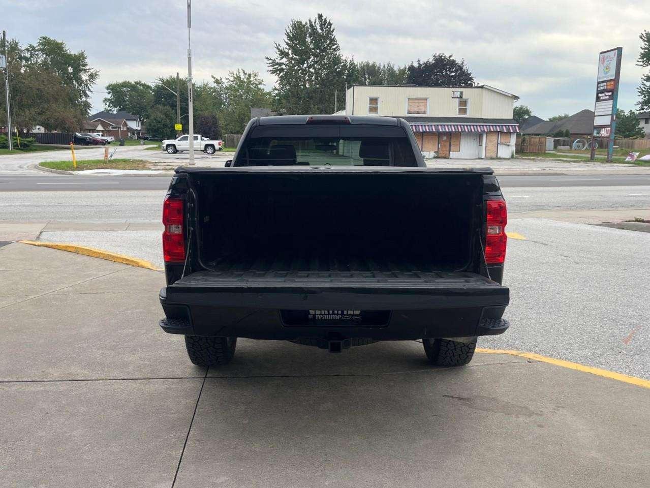 2017 Chevrolet Silverado 1500 Custom LOW KM LOCAL TRADE Photo