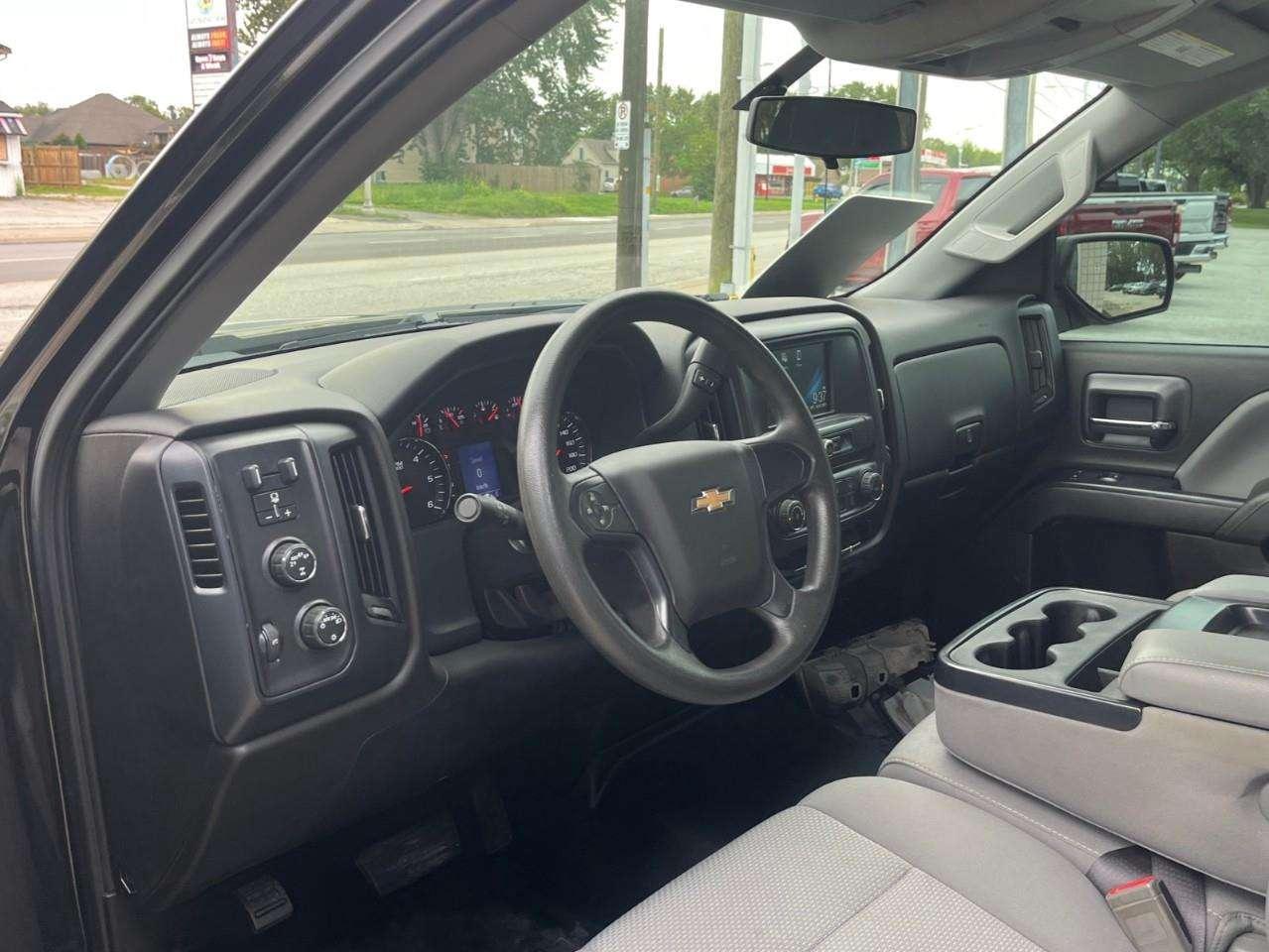 2017 Chevrolet Silverado 1500 Custom LOW KM LOCAL TRADE Photo