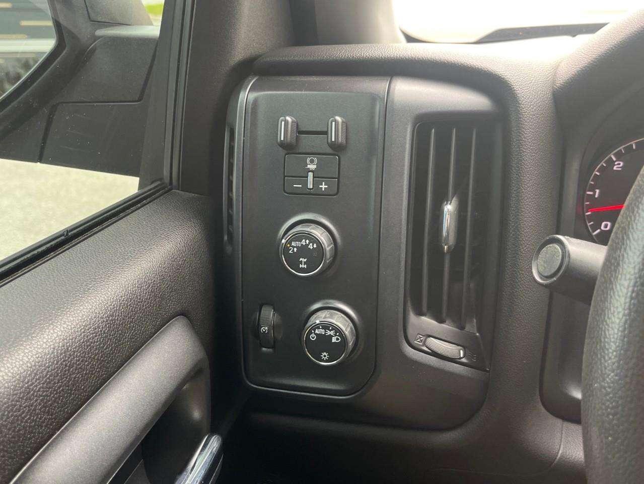 2017 Chevrolet Silverado 1500 Custom LOW KM LOCAL TRADE Photo