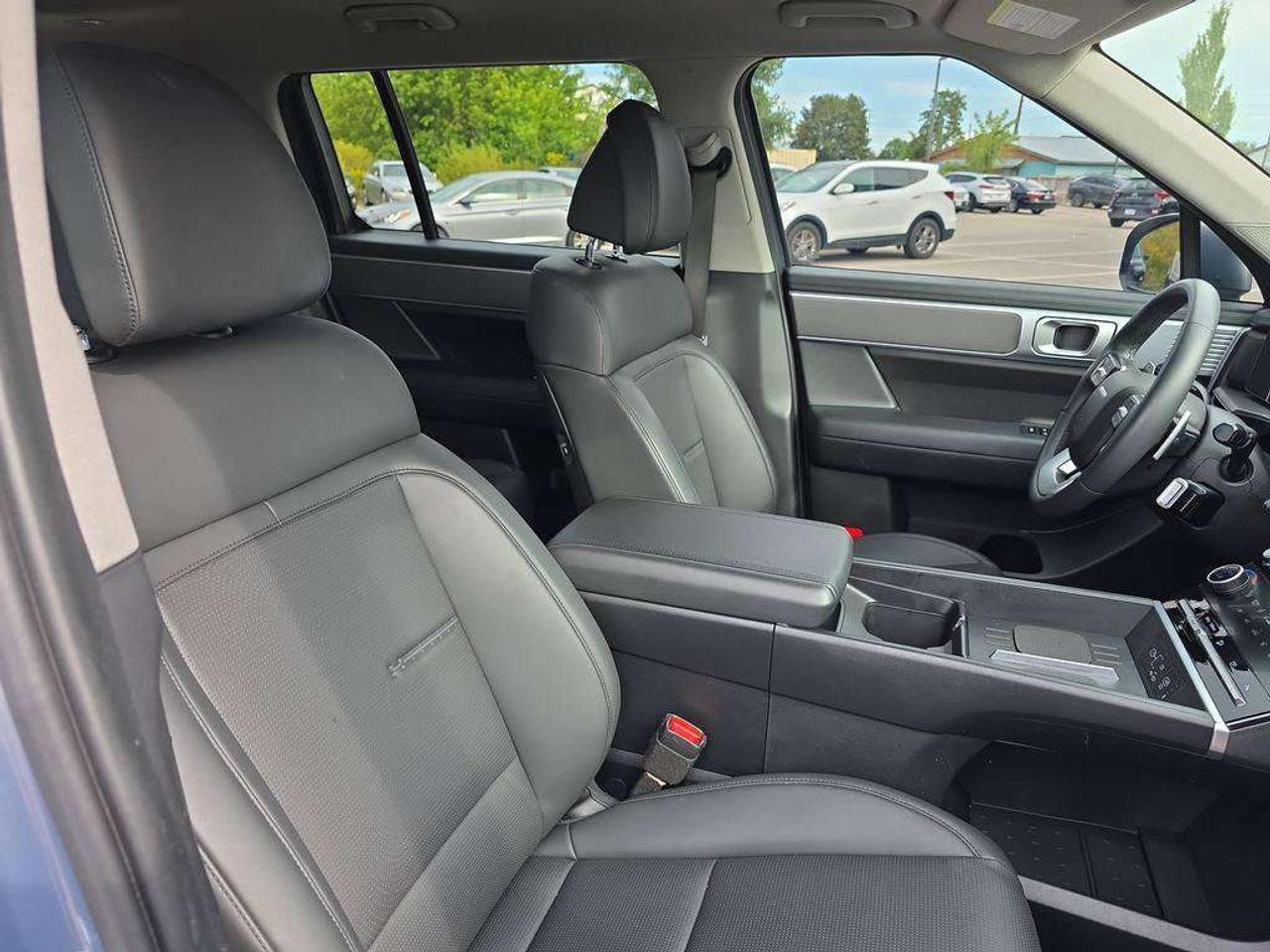 2025 Hyundai Santa Fe Preferred Trend   NO ACCIDENTS LEATHER 6.8L/100KM Photo