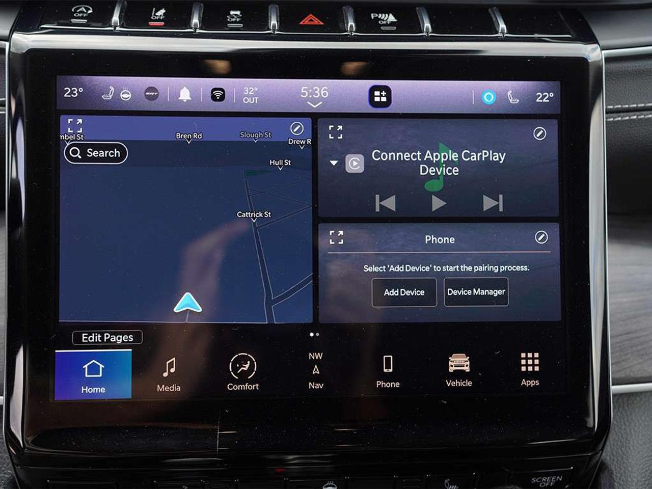 2023 Jeep Grand Cherokee Limited Adaptive Cruise Control Apple CarPlay Leather Seats. Photo