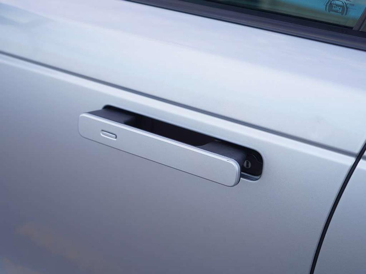 2019 Land Rover Range Rover Velar P380 R-Dynamic HSE Heads up Display Massage seats. Photo