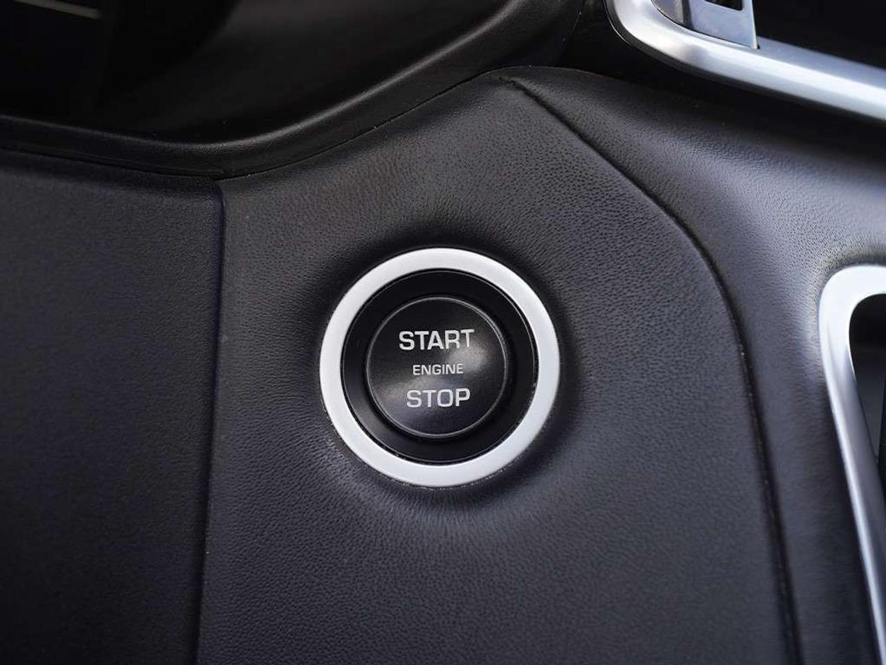 2019 Land Rover Range Rover Velar P380 R-Dynamic HSE Heads up Display Massage seats. Photo