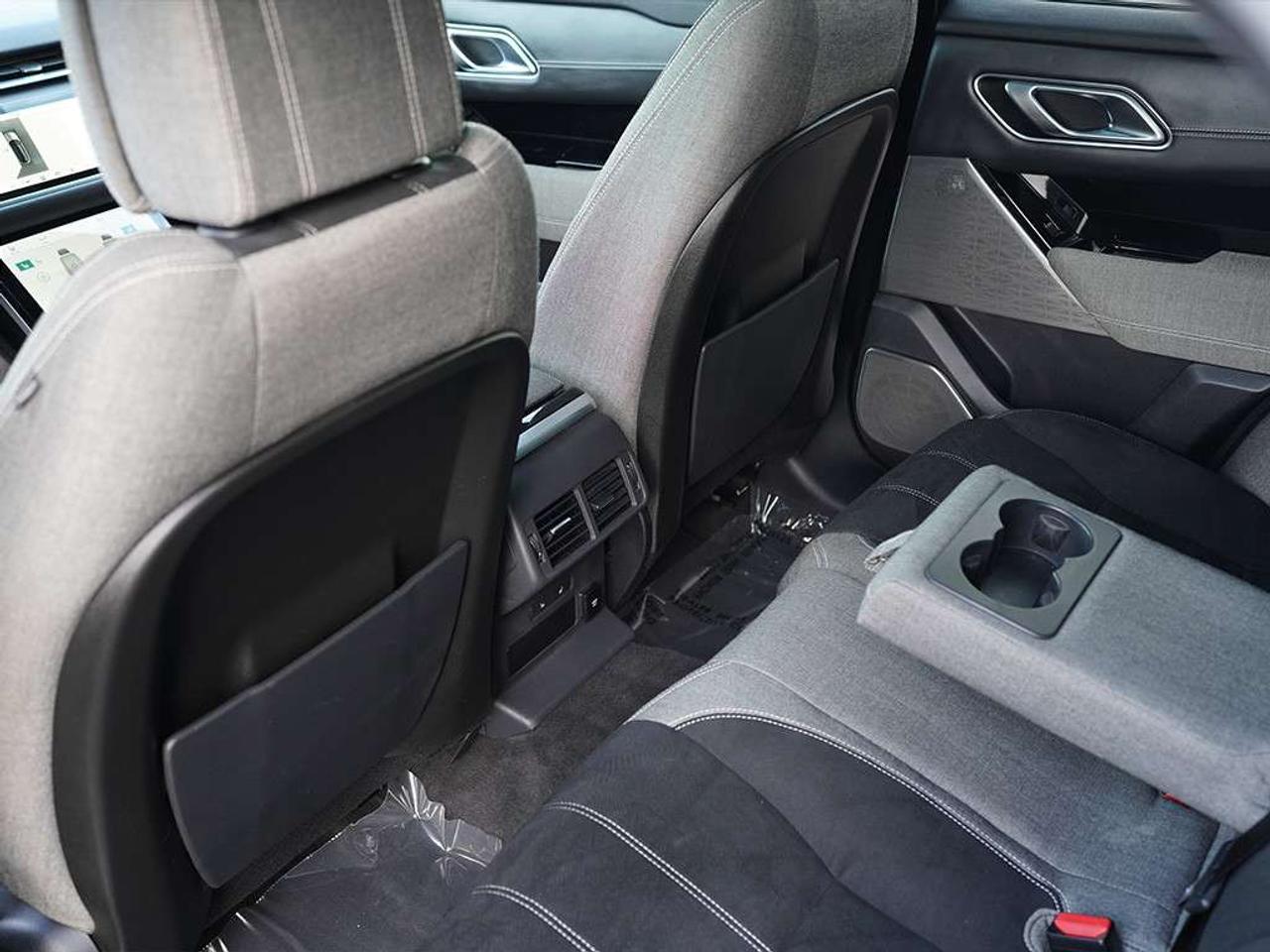 2019 Land Rover Range Rover Velar P380 R-Dynamic HSE Heads up Display Massage seats. Photo