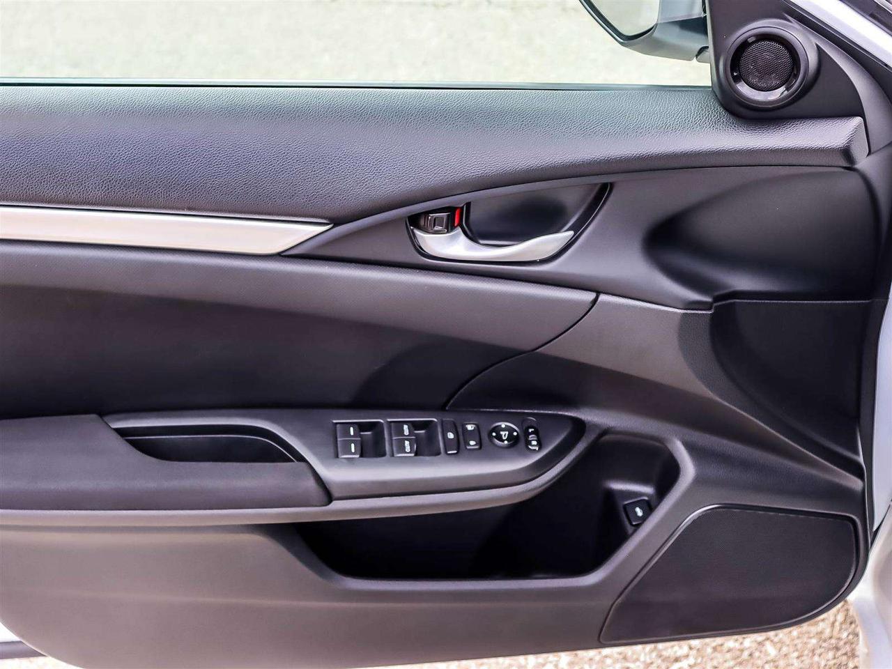 2018 Honda Civic SE   CARPLAY   STARTER   ALLOYS   RADAR CRUISE Photo
