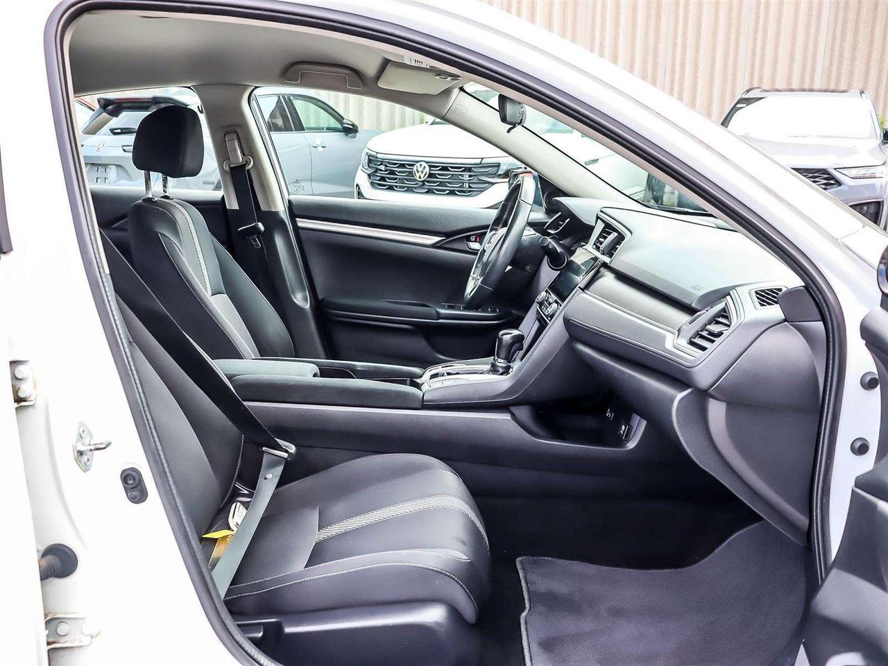 2018 Honda Civic SE   CARPLAY   STARTER   ALLOYS   RADAR CRUISE Photo