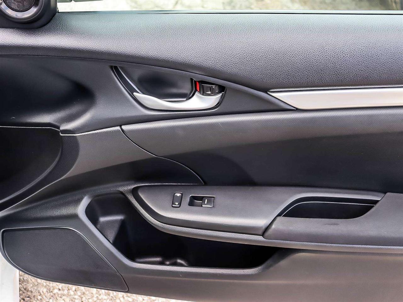 2018 Honda Civic SE   CARPLAY   STARTER   ALLOYS   RADAR CRUISE Photo