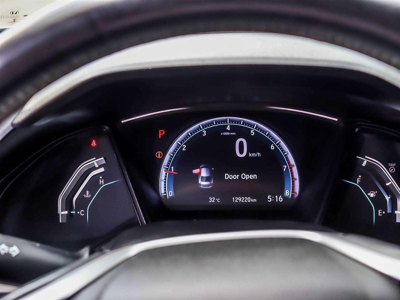 2018 Honda Civic SE   CARPLAY   STARTER   ALLOYS   RADAR CRUISE Photo