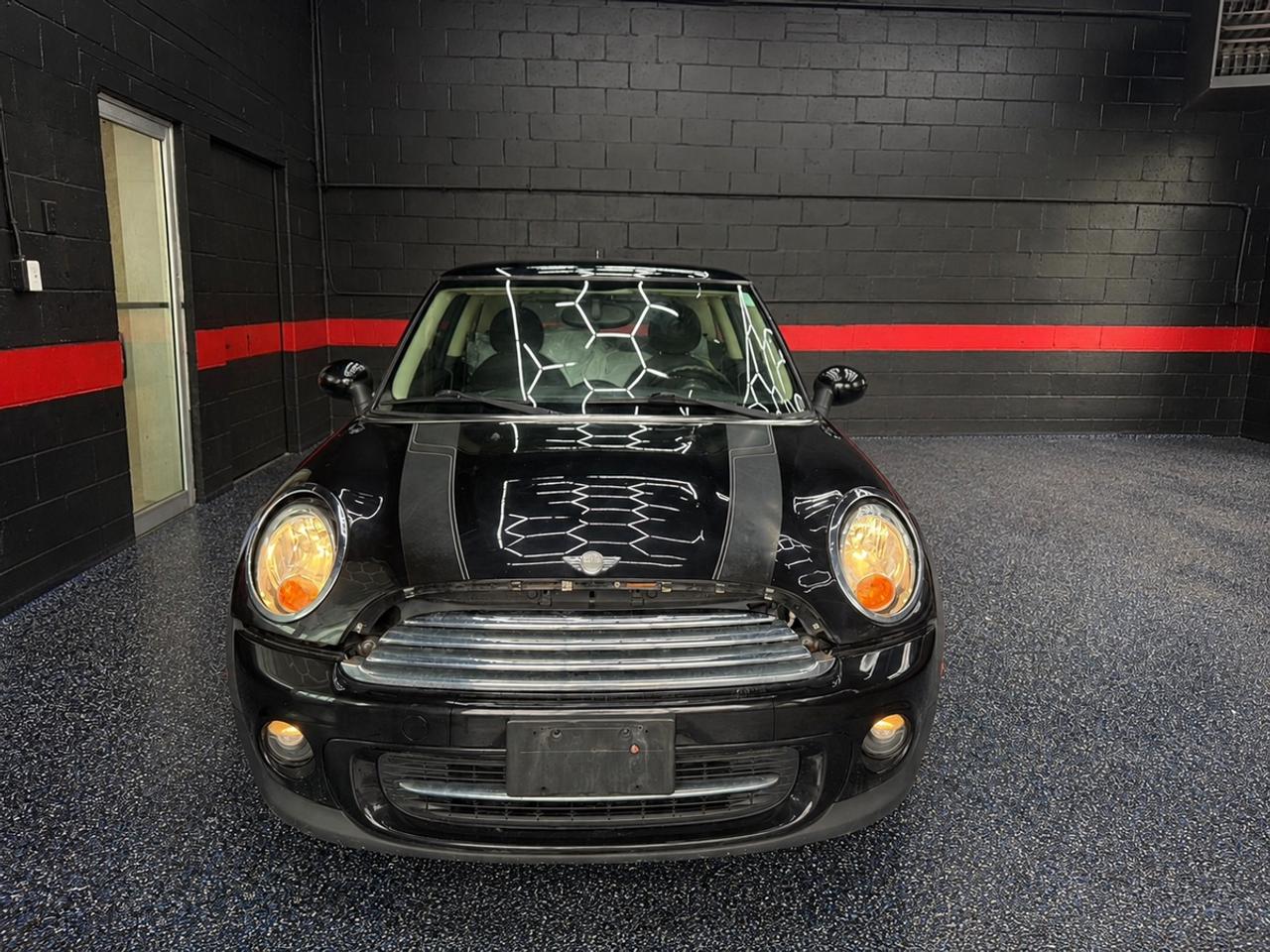 2012 MINI Hardtop Classic Photo