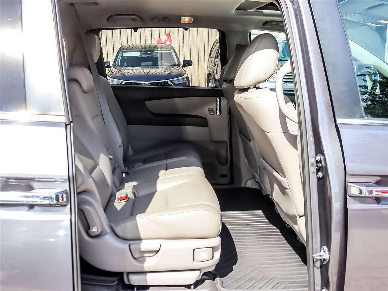 2017 Honda Odyssey EX-L   LEATHER   PWR DOORS   PWR TAILGATE   NAVI Photo