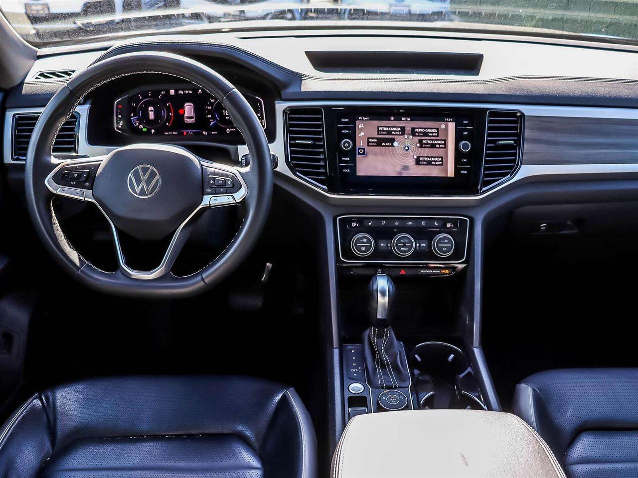 2023 Volkswagen Atlas HIGHLINE   CARPLAY   LEATHER   COOL SEATS   ALLOYS Photo