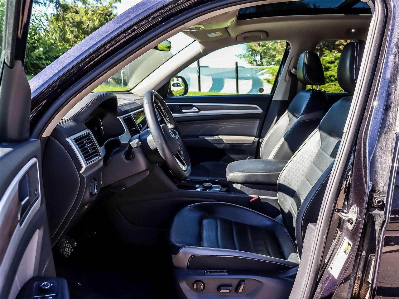 2023 Volkswagen Atlas HIGHLINE   CARPLAY   LEATHER   COOL SEATS   ALLOYS Photo