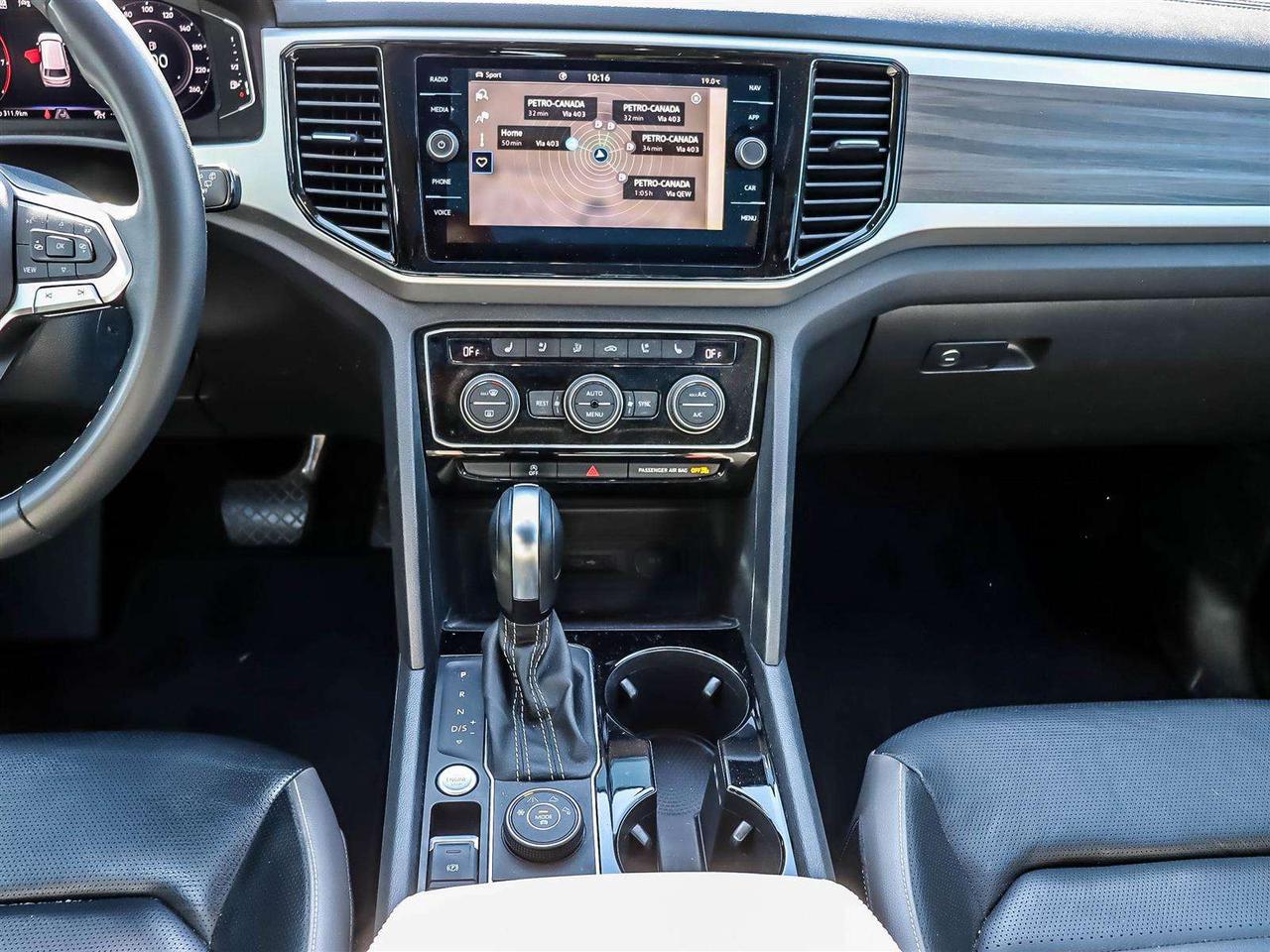 2023 Volkswagen Atlas HIGHLINE   CARPLAY   LEATHER   COOL SEATS   ALLOYS Photo
