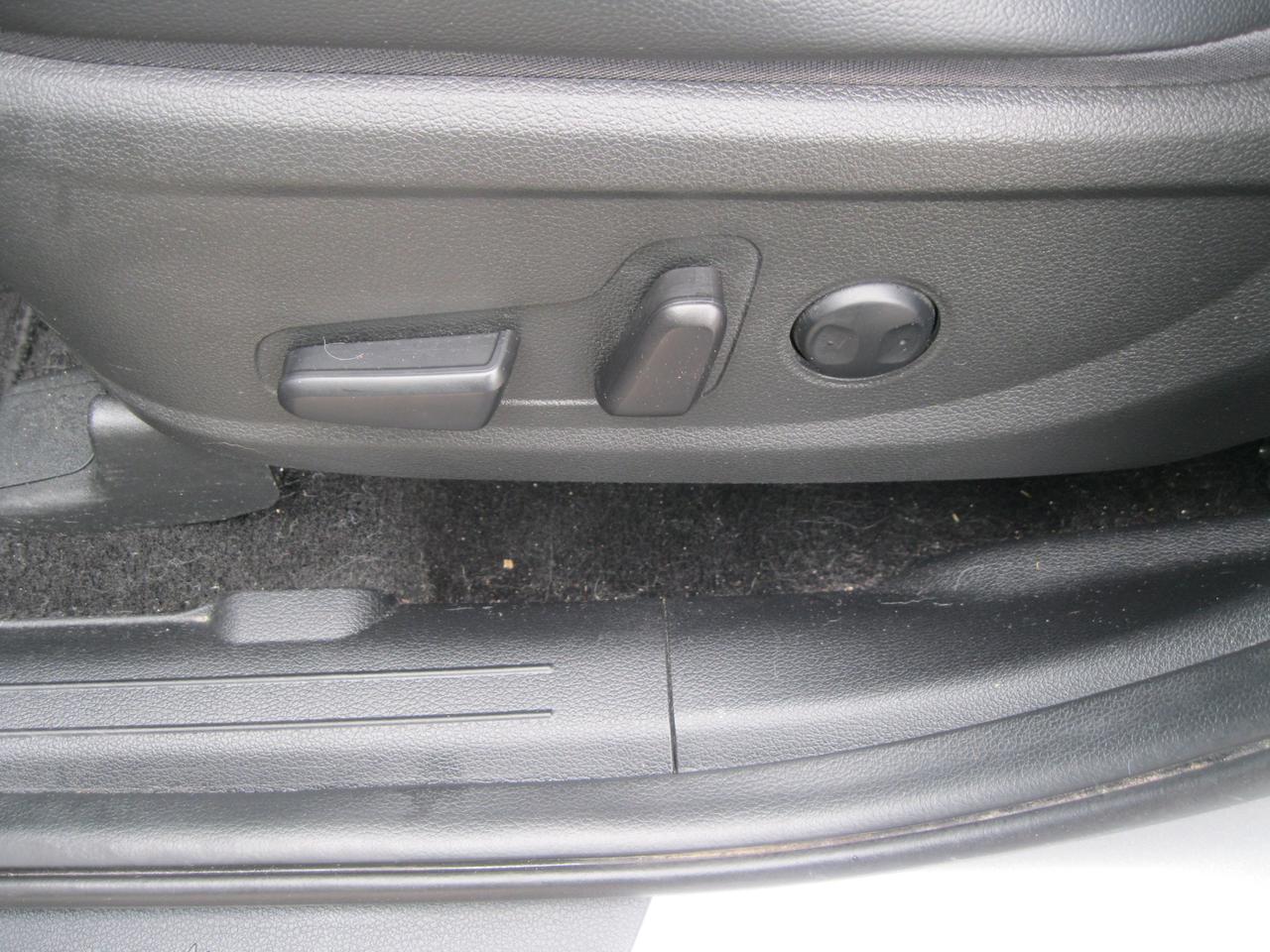 2023 Hyundai Santa Fe Preferred 4dr All-Wheel Drive Photo