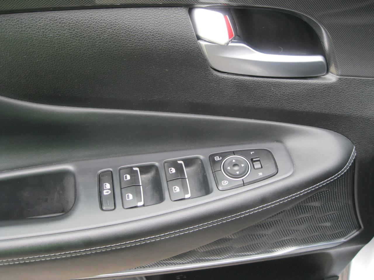 2023 Hyundai Santa Fe Preferred 4dr All-Wheel Drive Photo