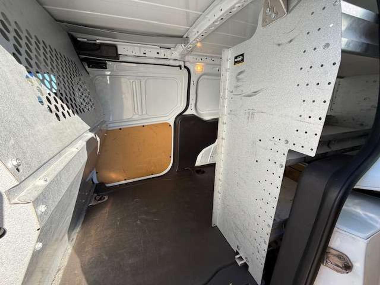 2017 Ford Transit Connect XLT Certified Back Up Cam Divider Photo