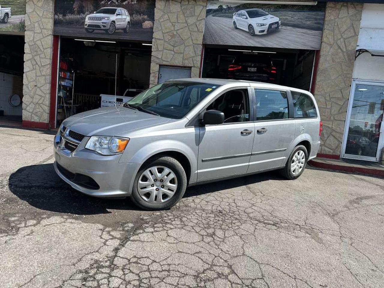 2016 Dodge Grand Caravan CANADA VALUE PACKAGE Photo