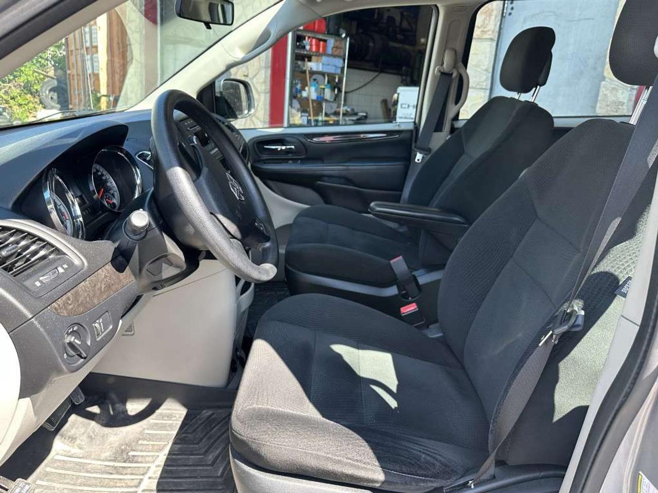 2016 Dodge Grand Caravan CANADA VALUE PACKAGE Photo