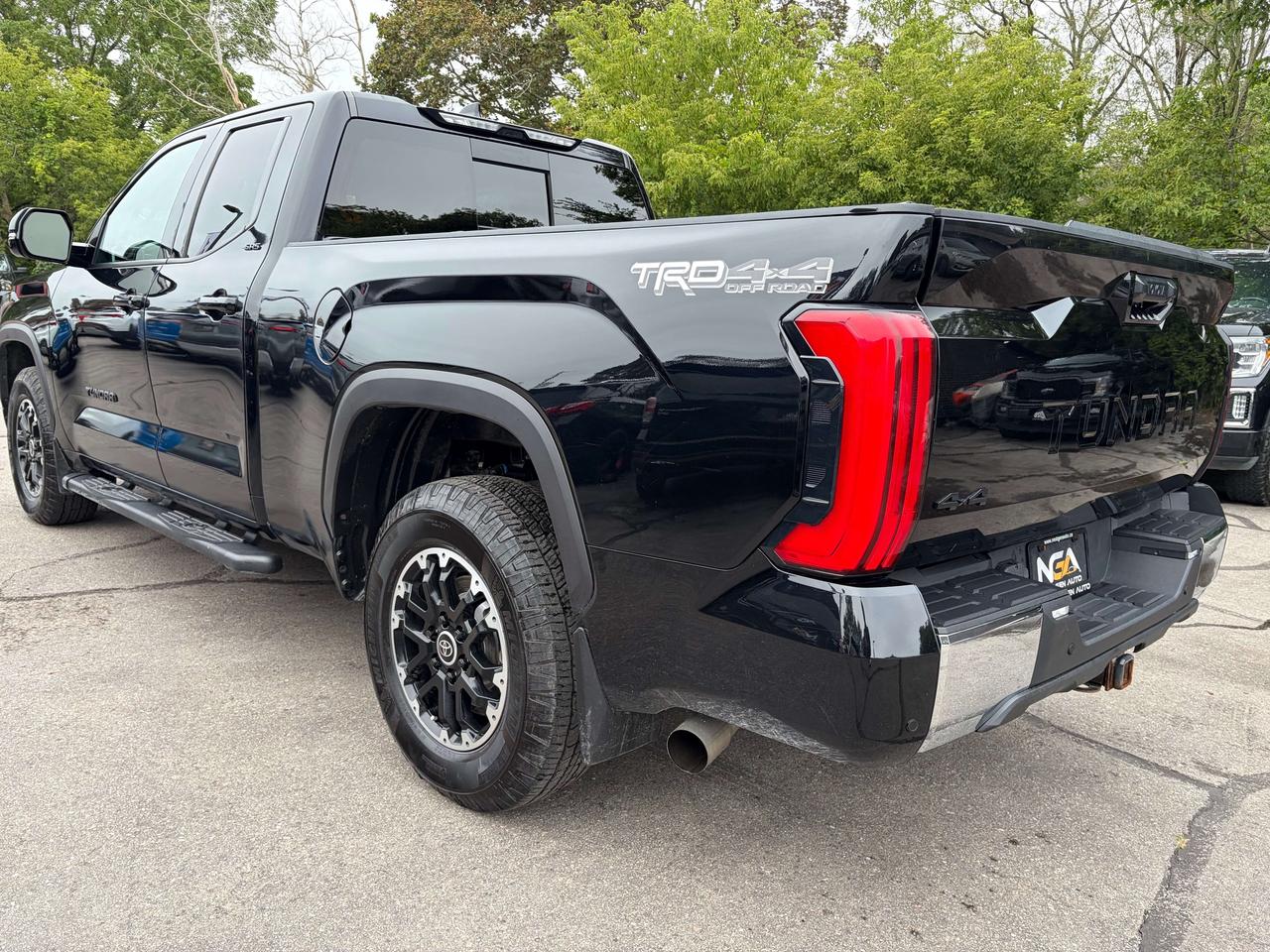 2022 Toyota Tundra SR SR5 TRD Off-Road 4x4 One Owner Clean CARFAX Photo