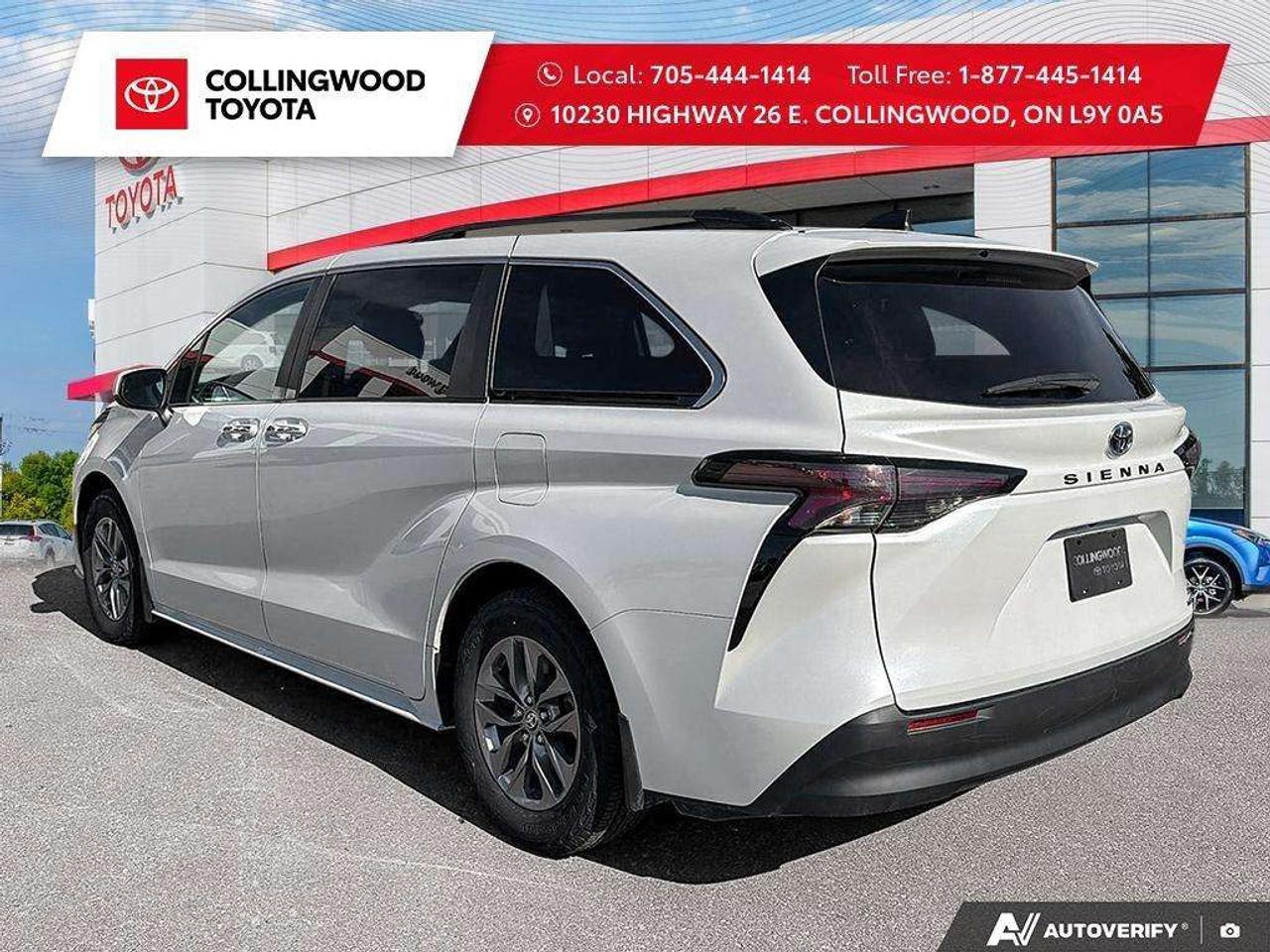 2024 Toyota Sienna *XLE 8-PASS FWD* ONE OWNER* ACCIDENT FREE* Photo